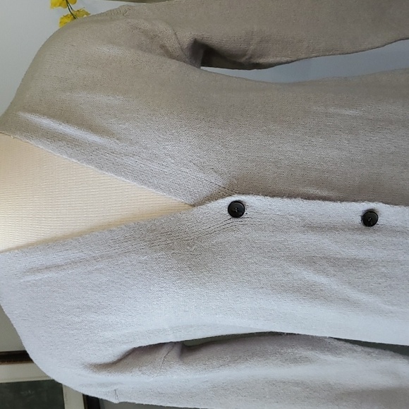 TRUE CRAFT, NWT gray lightweight coat sweater. Super‎ soft. Size XS. - Picture 2 of 8